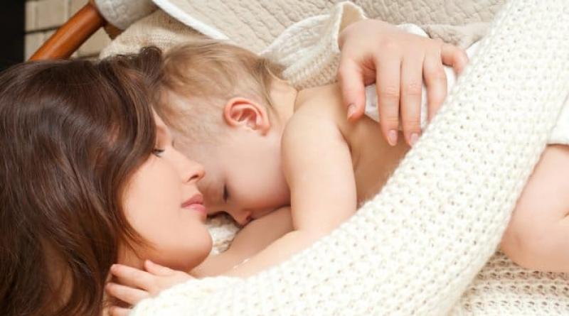Рекомендации детского доктора Комаровского о том, как правильно отучить ребенка от ночных кормлений без слёз и истерик Ночные кормления после года комаровский